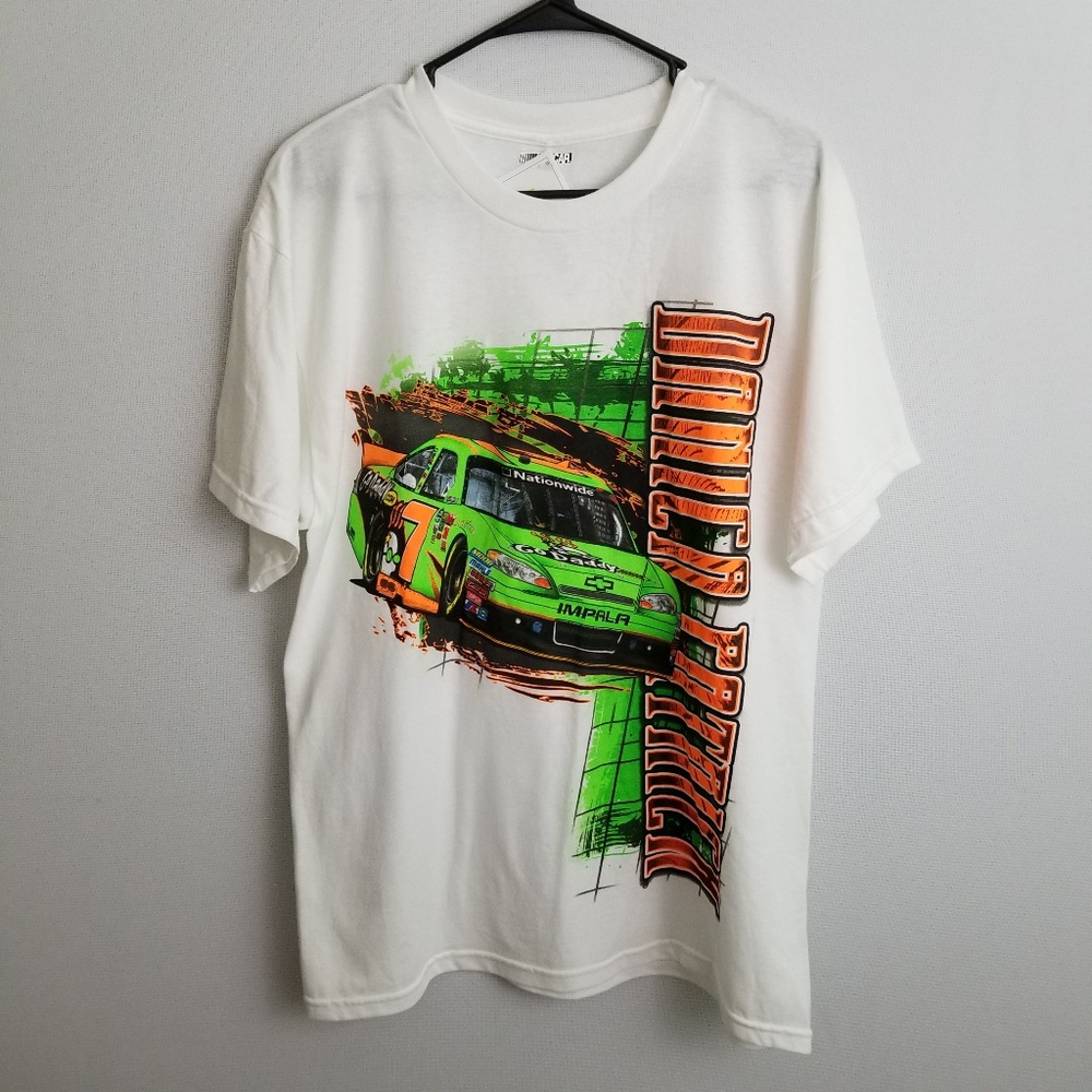 NASCAR Danica Patrick 2012 White T-Shirt Sz L NWT